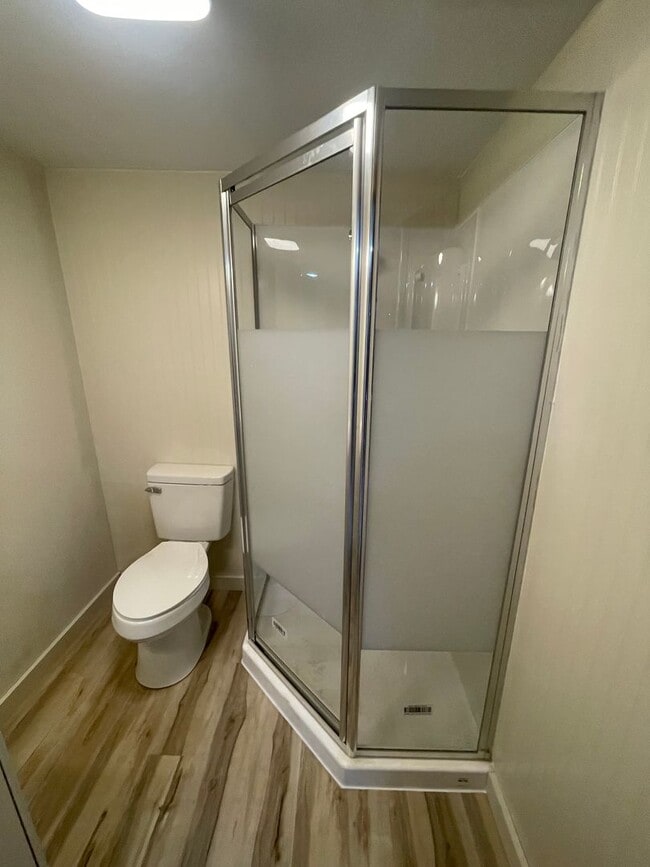 Photo - 422 Thompson Ave Unit 422 1/2