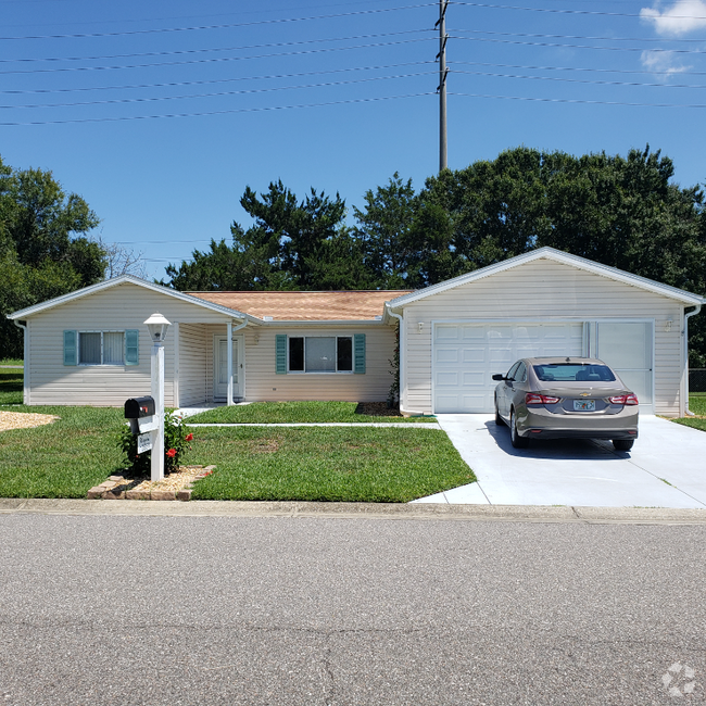 Building Photo - 10587 SE 174th Loop Rental