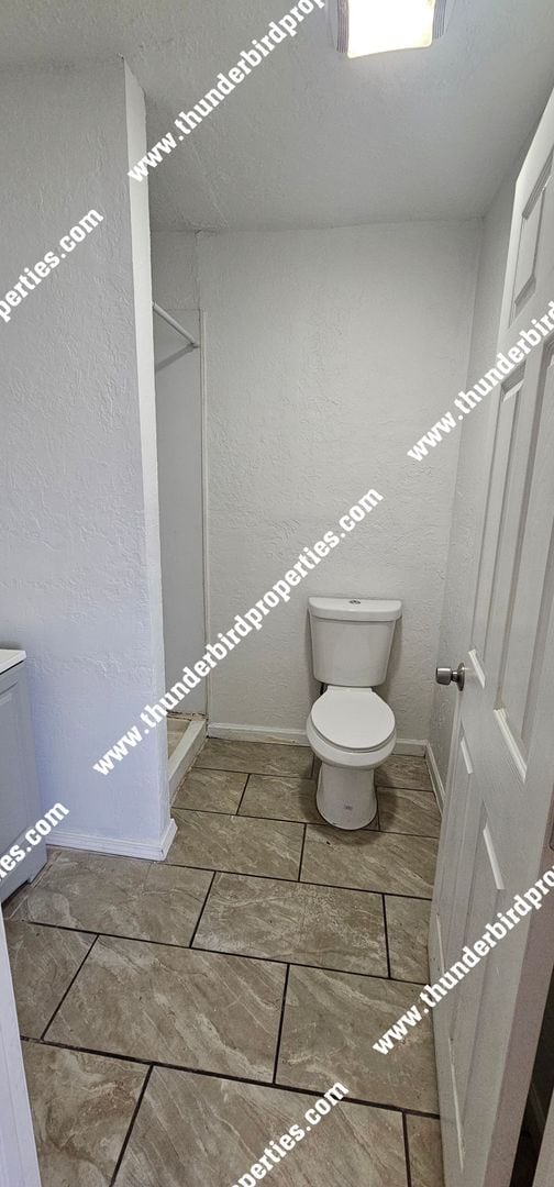 Photo - 534 Charleston St SE Unidad B