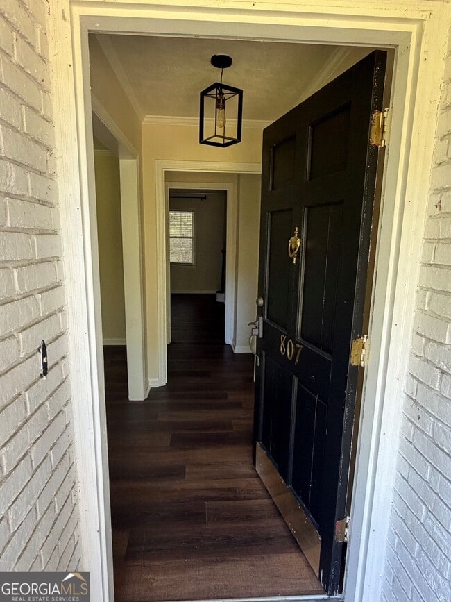 807 Piney Woods Dr