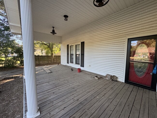 Photo - 608 N Montgomery St