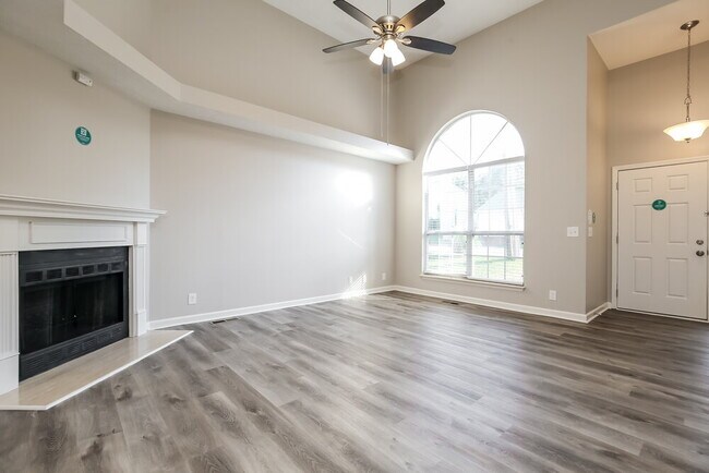 Photo - 5356 Village Way