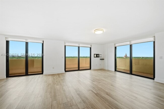 600 Biltmore Way Unit 1214