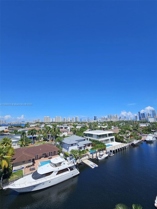 Photo - 2935 NE 163rd St Unit 5T