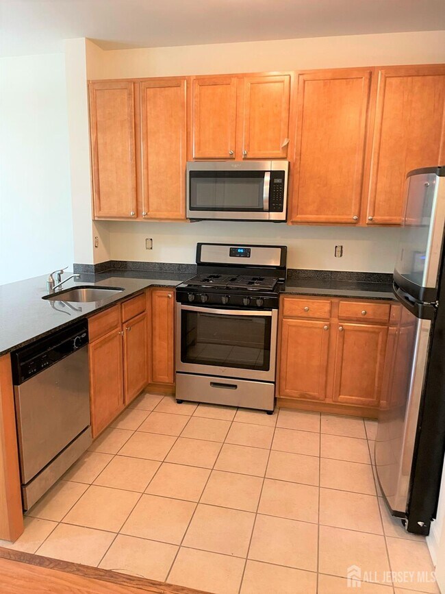 Photo - 13 Hughes Cir