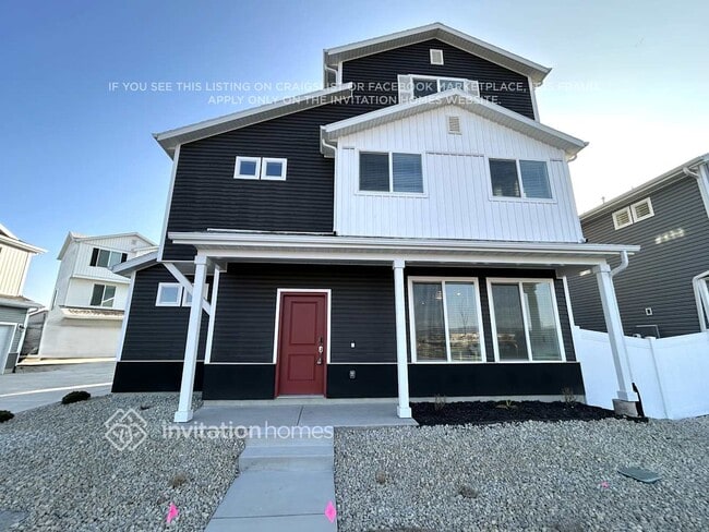 Photo - 322 N Broadway Dr