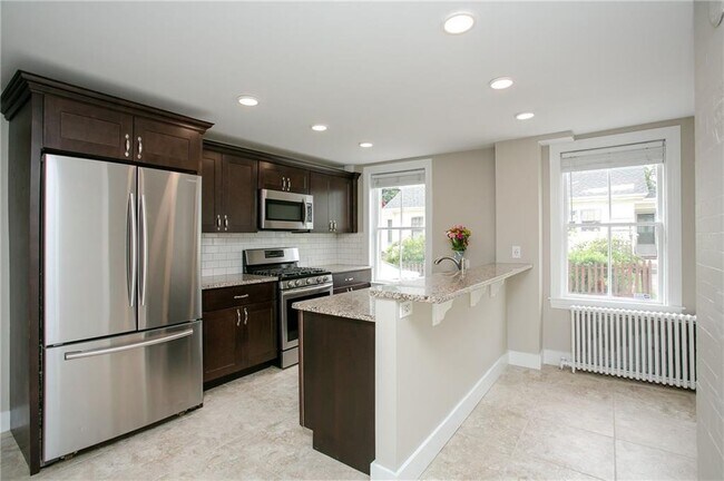 Photo - 43 Farewell St