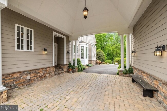 Photo - 23533 Light Horse Ct