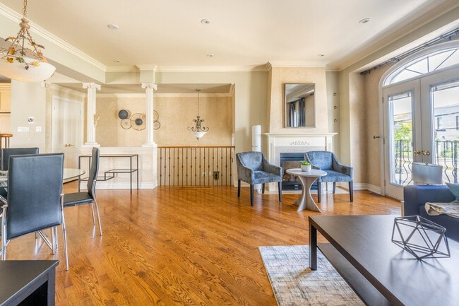 Photo - 481 Cummer Ave Unit SI ID1513108P
