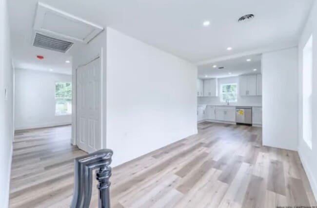 Photo - 520 Delaware Ave Unit B