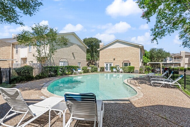 Photo - 7575 Cambridge St Unidad 1304