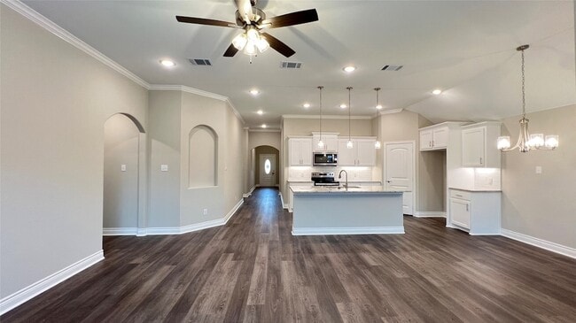 Photo - 702 Moseley Ln