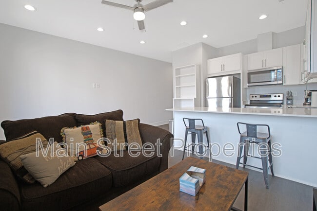 Photo - 379 S Clubbs St