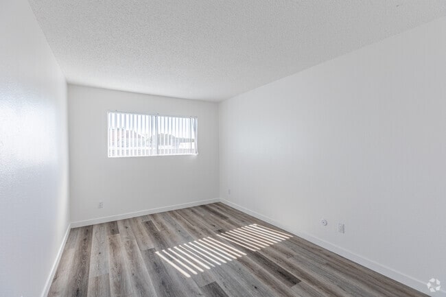 3BR, 2BA - 1,256SF - Bedroom