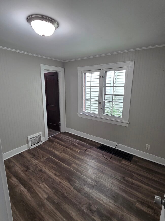 208 Houston Ave Unit A