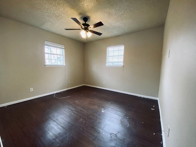 Photo - 3 Bedroom Home in Great Location