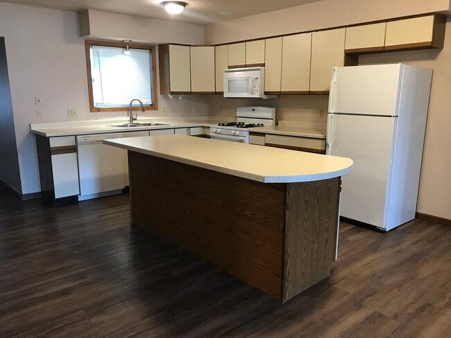 Photo - Brownell Apartments