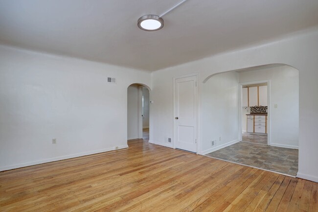 Photo - 1902 Washington Ave