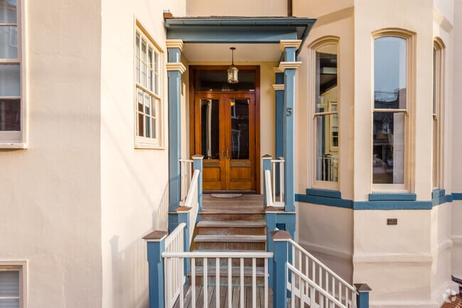 Front Entrance - 5 Maryland Ave