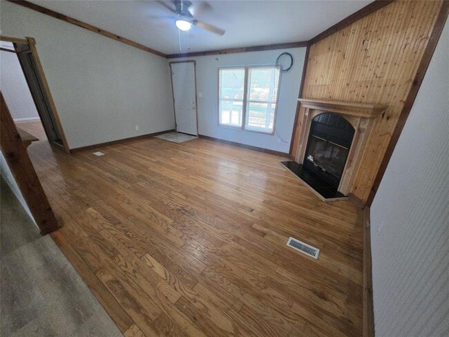 Photo - 185 S Valley Dr