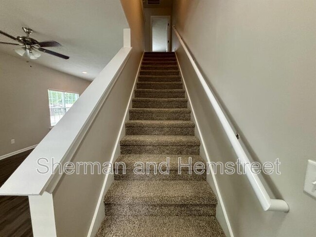 Photo - 602 Dobhill Ln Unit 602