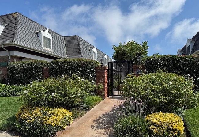 Photo - 8130 Redlands St Unit 15