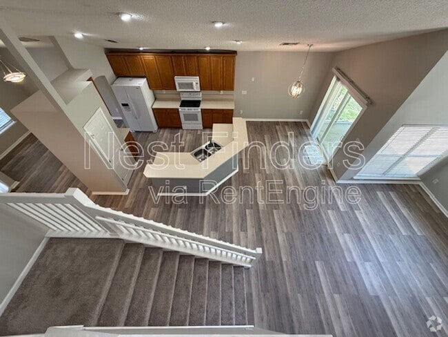 Building Photo - 830 S Lilac Loop Rental