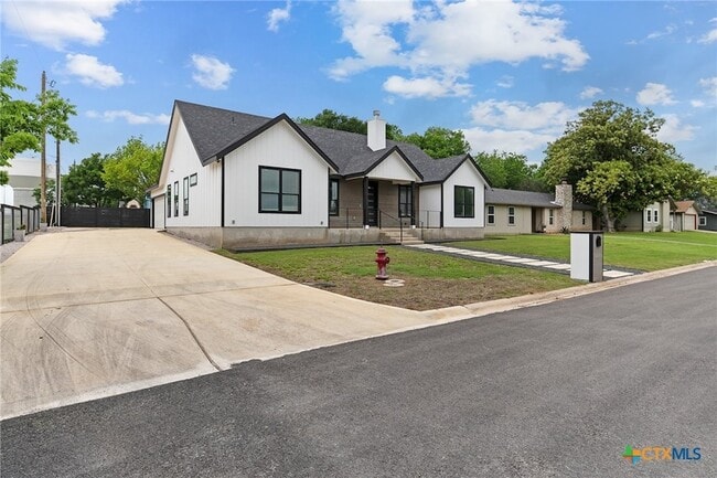 Photo - 2204 Magnolia Dr