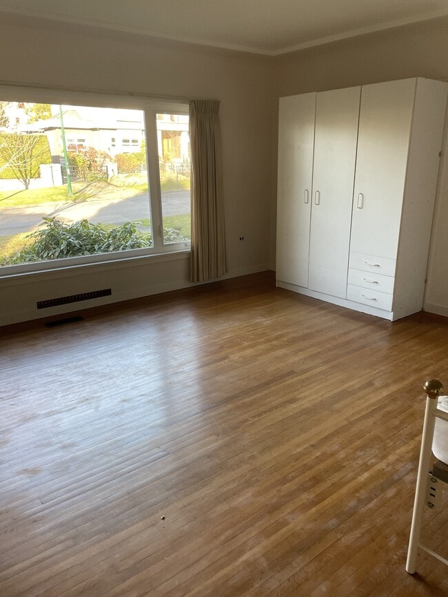 Building Photo - 1842 W 63rd Ave