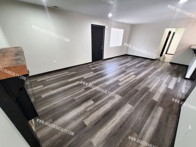 Photo - 1518 W 26th St
