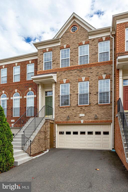 Photo - 22050 Dilworth Square Townhome