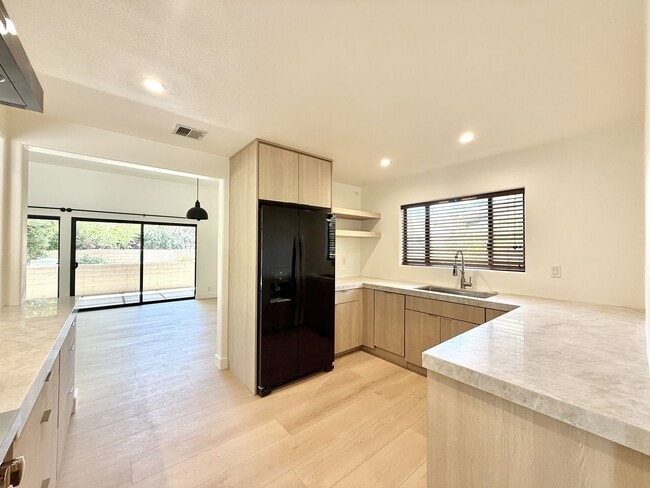 Photo - AVAILABLE NOW!! GORGEOUS 2 Bed 2 Bath Home in BERMUDA DUNES!