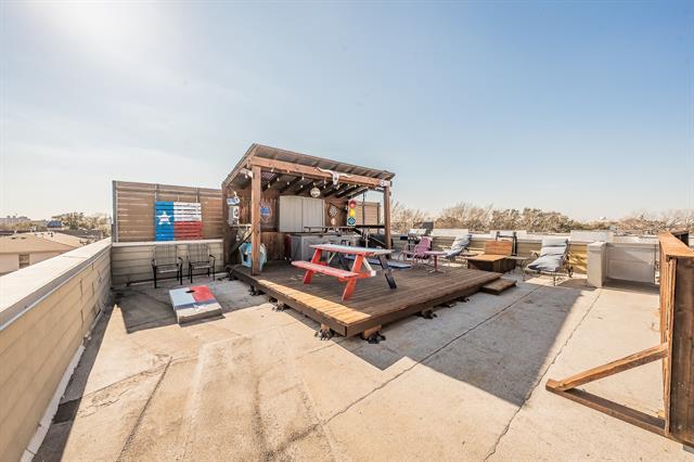 Photo - 3911 Gilbert Ave