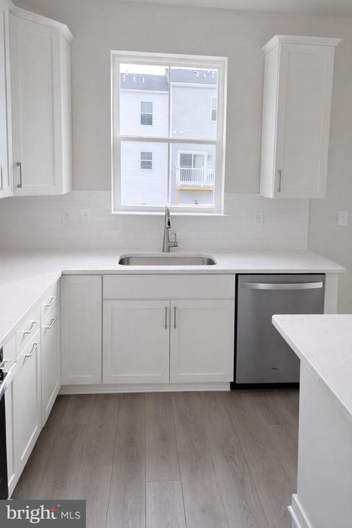 Photo - 755 Platinum Dr