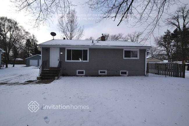 Building Photo - 320 Garfield Ave