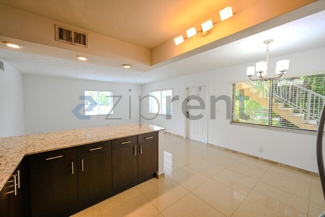 Photo - Unit Unit 6/Bamboo Villas Unit 6