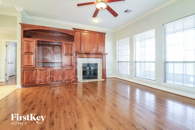 Photo - 3113 Highland Glen