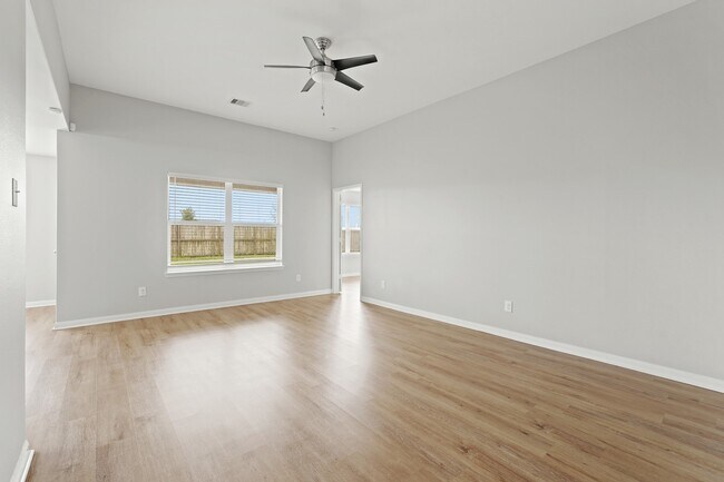 Photo - 7126 Montclair Peak Ln