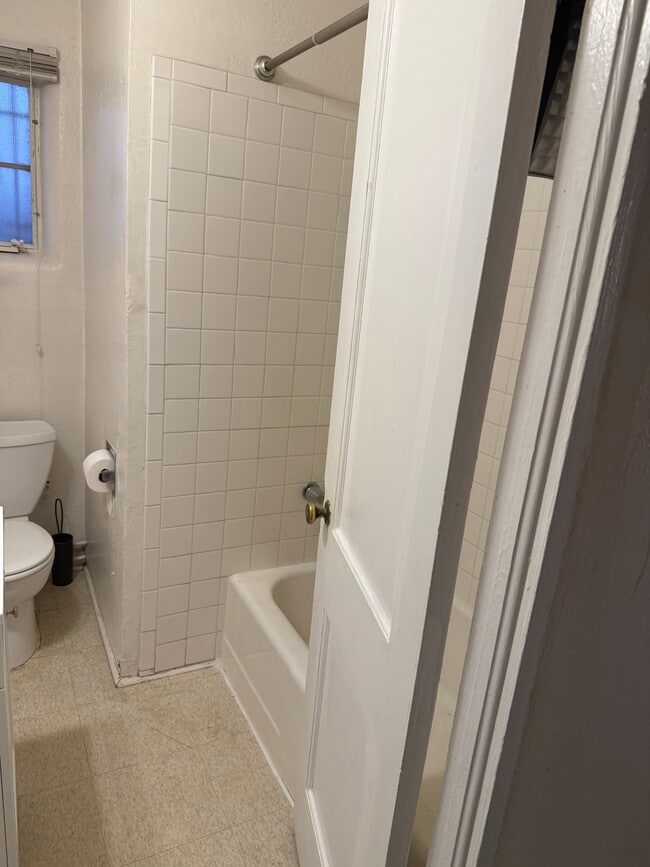 Photo - 412 Columbia Dr SE Unit A