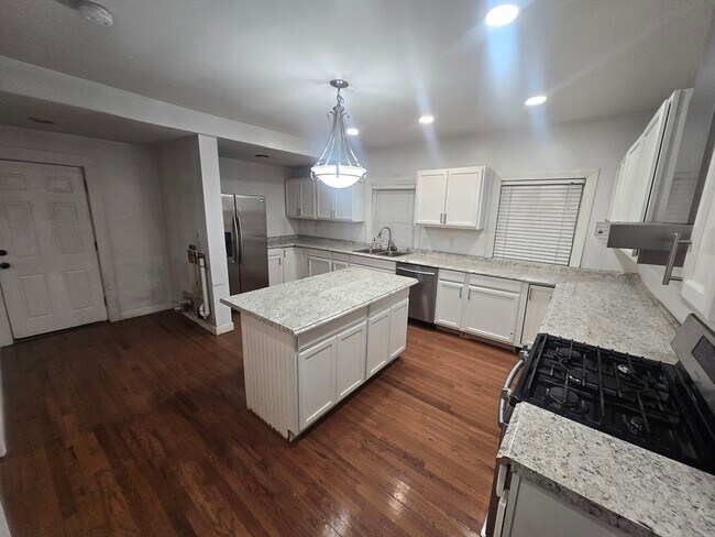 Photo - 380 Grafton St Unit 1