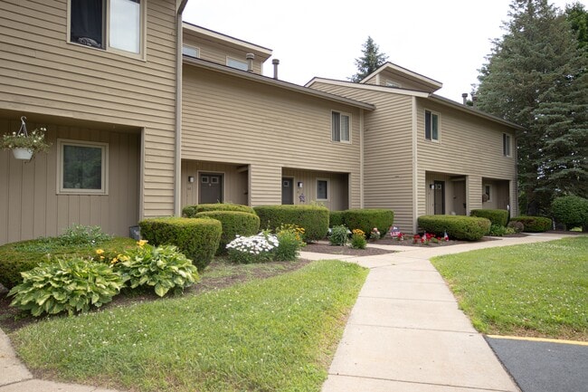 Building Photo - 39 4th Ave