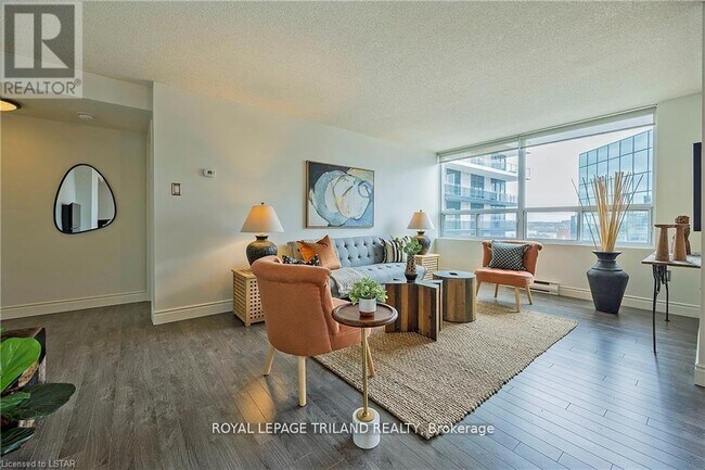 Photo - 155 Kent St Unit 1205