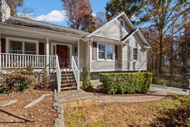 Photo - 225 Hawkins Farm Cir