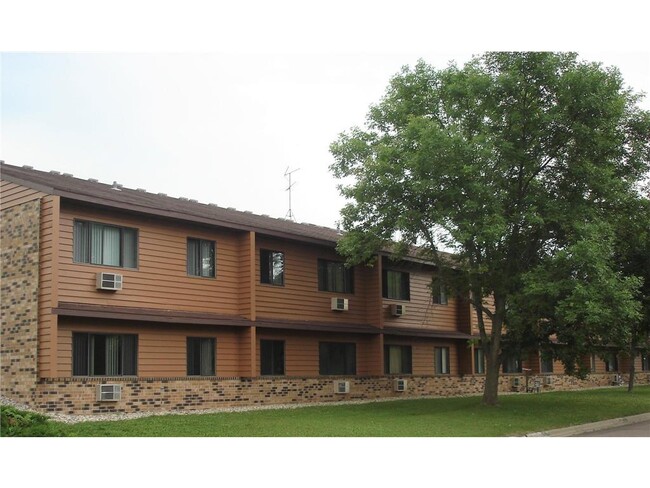 Building Photo - 126 1st St SE Unit #12 Rental