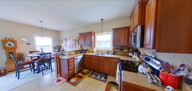 Building Photo - 3D Tour Available - Gorgeous East-Side Home + 2 Car Garage + Fenced-in Backyard! Available July 3rd!