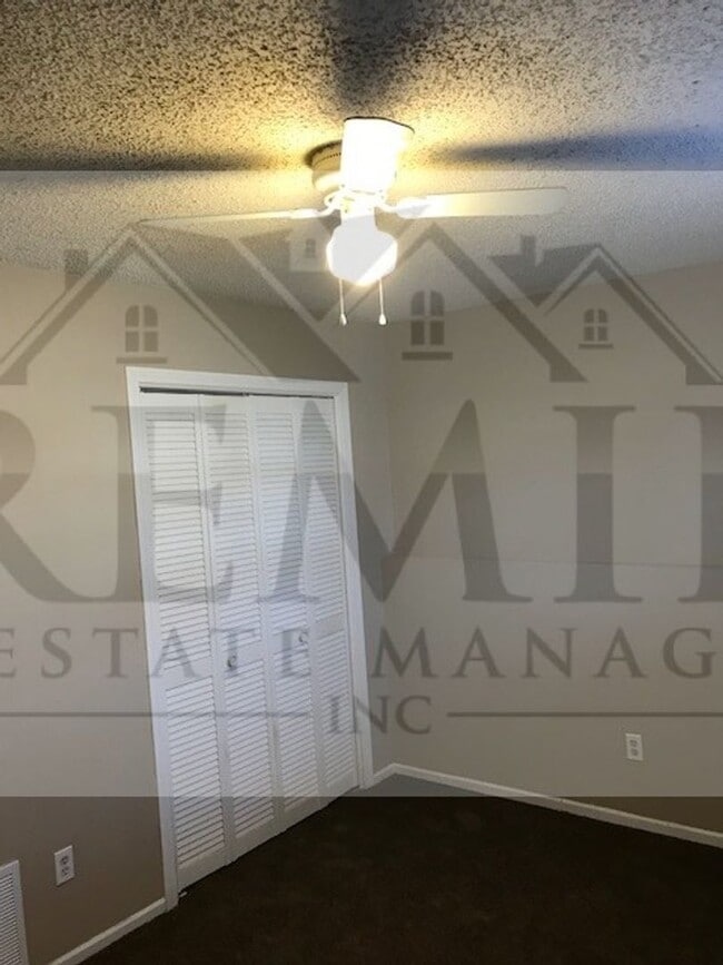 Photo - 240 W Kump Ave Unit 240 W Kump Ave  B