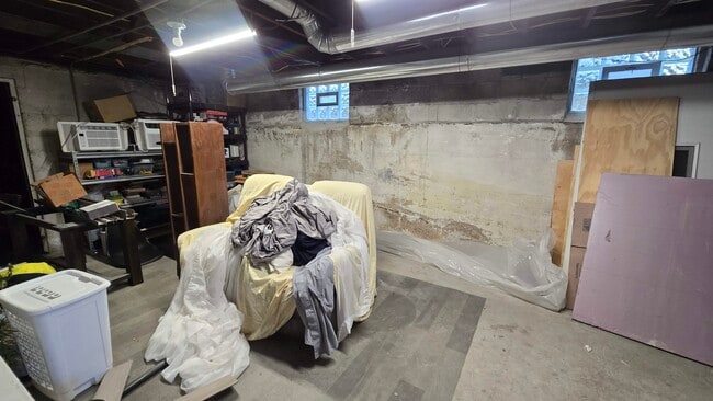 shared storage area - 1019 Widdicomb Ave NW