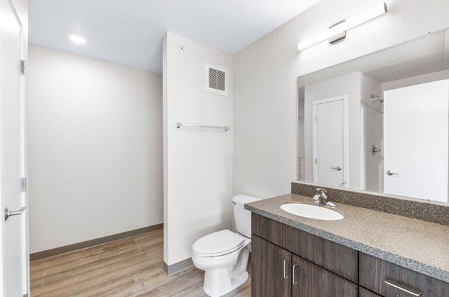 Photo - 352 Deschane Ave Unidad 3