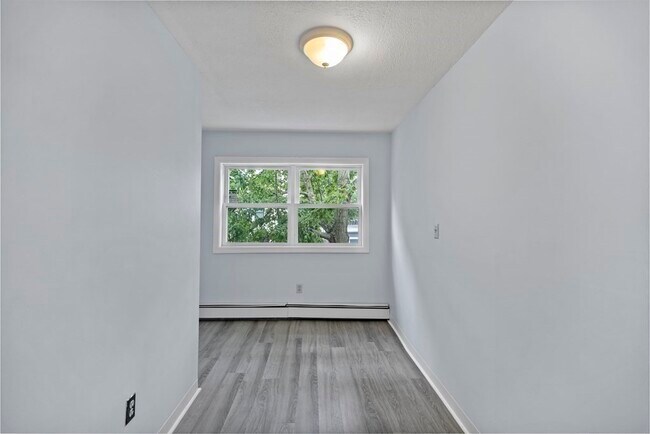 Photo - 155 5th St Unit 1