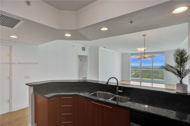 Photo - 15051 Royal Oaks Ln